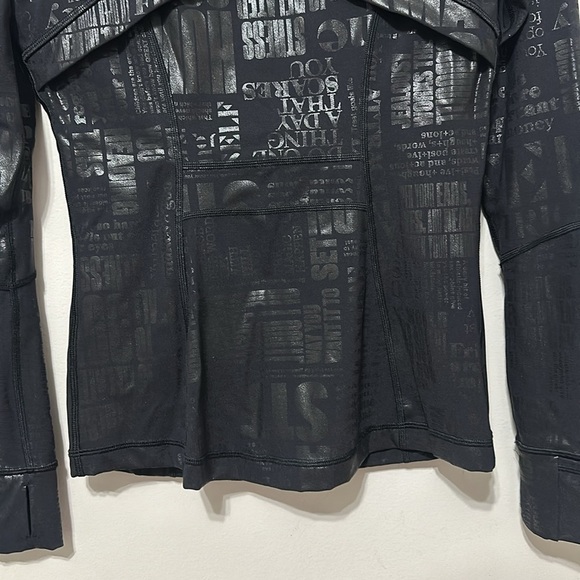 Lululemon - Picture 9 of 14